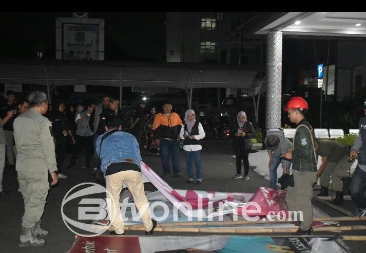 Bawaslu Medan Mulai Penertiban Alat Peraga Kampanye (APK) Pilkada 2024