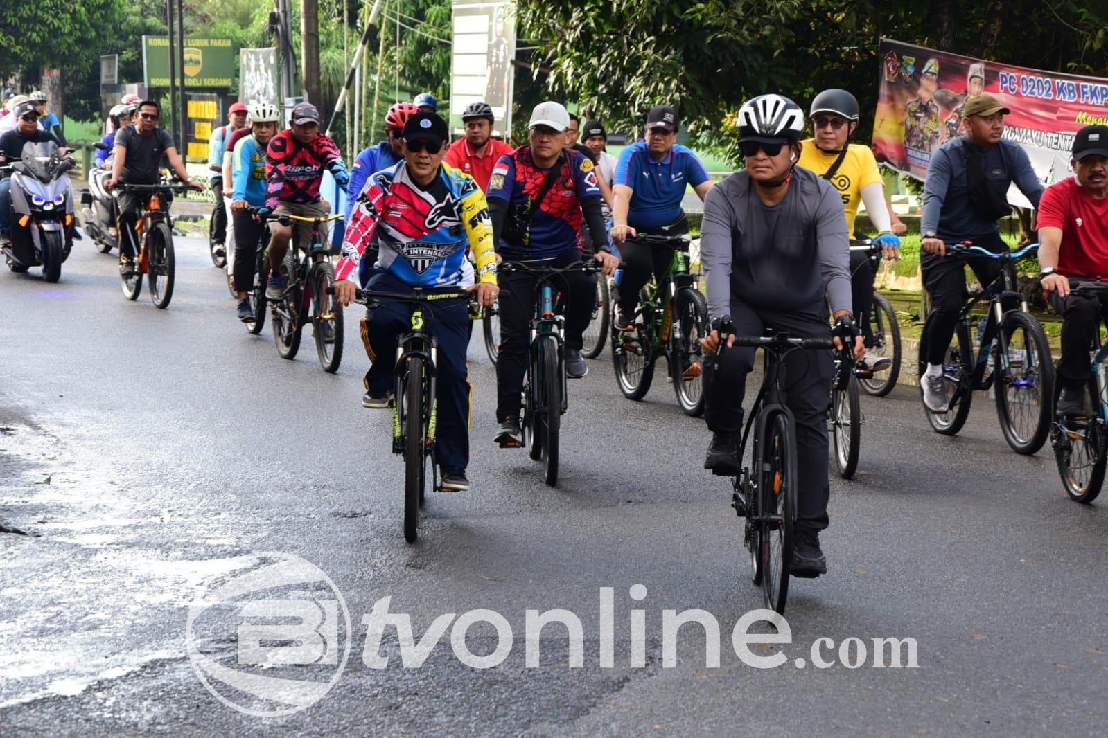 Pj Bupati Deliserdang Lepas Sepeda Gembira Meriahkan HUT ke-53 Korpri