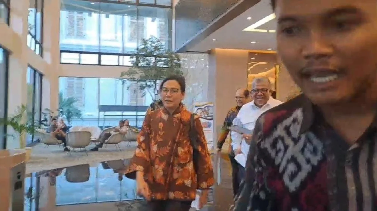 Sri Mulyani Bungkam soal Kenaikan PPN 12 Persen, Pemerintah Tegaskan Tetap Berlaku pada 2025