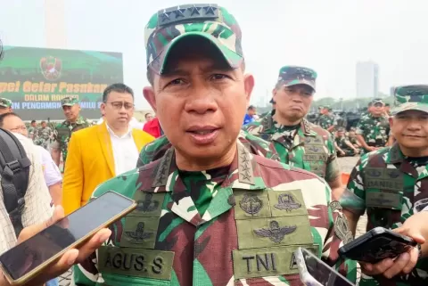 Panglima TNI Resmikan Kompetisi Marching Band “Indonesia Open Military Style Drumcorps Panglima TNI Cup 2024” di Monas