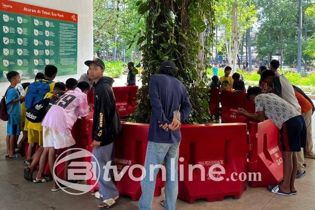 Penjabat Gubernur Jakarta Imbau Warga Jaga Fasilitas Umum Terkait Tren Koin Jagat