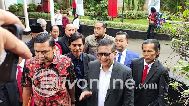 Hasto Kristiyanto Penuhi Panggilan KPK dan Ditemani Sejumlah Pengacara