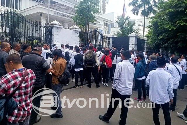 200 Guru dan Tenaga Kependidikan Honorer di Jawa Barat Demo, Tuntut Pemerintah Prioritaskan Perekrutan ASN