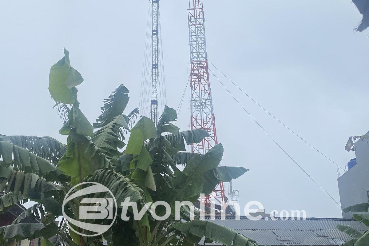 Diduga Milik Perusahaan Provider, Tower yang Corannya Runtuh di Bekasi Timbulkan Korban