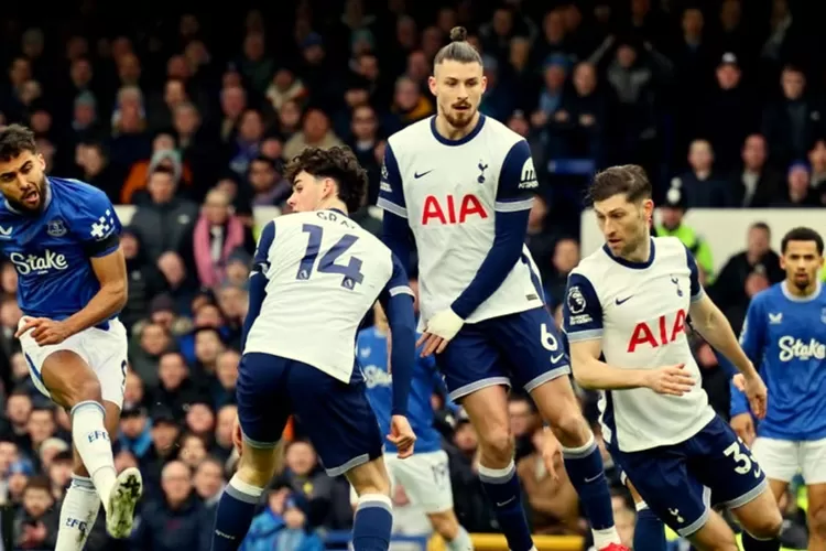 Kekalahan Memalukan Tottenham, Jamie Carragher Sindir Seperti Tim Akademi Bocah