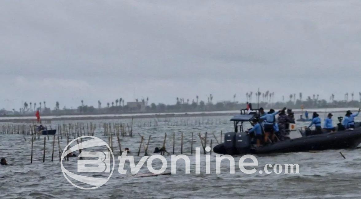 TNI AL Lanjutkan Pembongkaran Pagar Laut di Pantai Utara Tangerang, 18,7 Kilometer Telah Dihapus