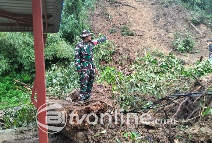 Longsor Susulan Putuskan Akses Jalan Binjai-Langkat-Tanah Karo, Petugas Lakukan Upaya Pembersihan