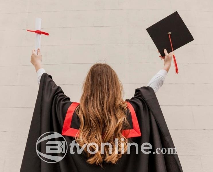 Tren Perempuan Lebih Banyak Mengenyam Pendidikan Tinggi