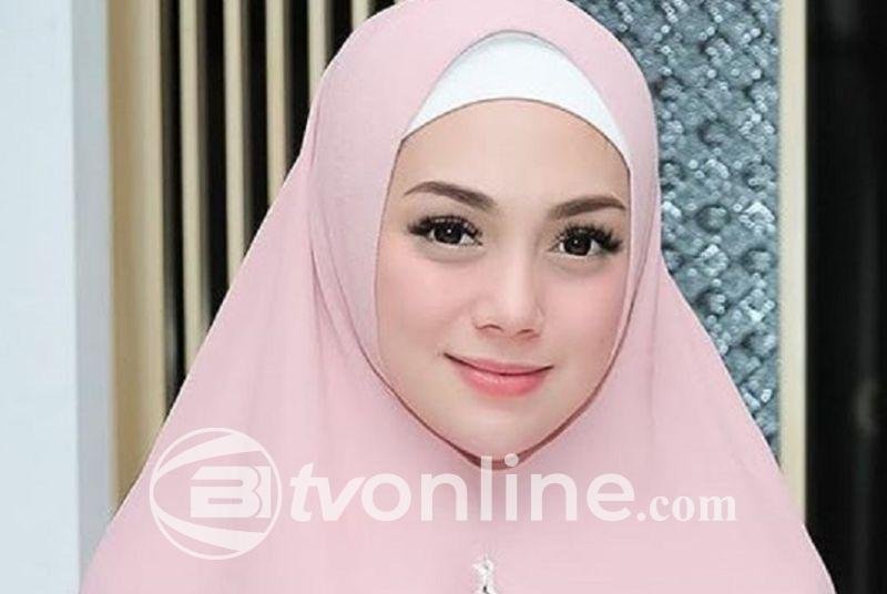 Celine Evangelista Semakin Serius Mendalami Islam, Hadiri Kajian dengan Menteri Agama Nasaruddin Umar