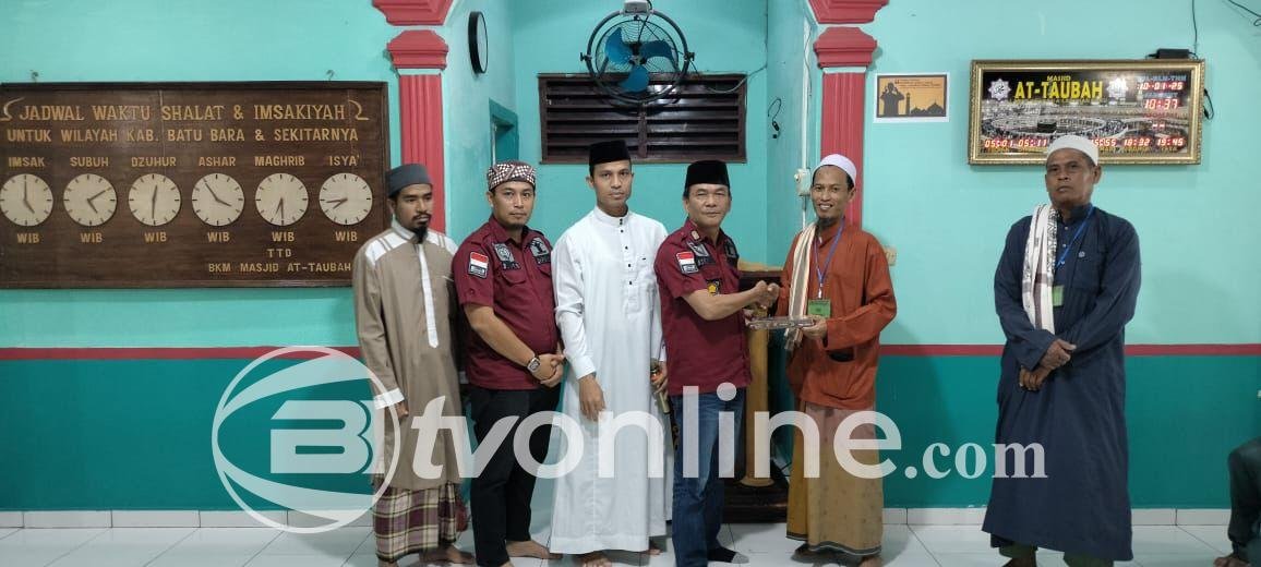 Lapas Labuhan Ruku Terima Bantuan 160 Al Qur’an dan 80 Buku Panduan Sholat dari Pesantren AD Dhiya