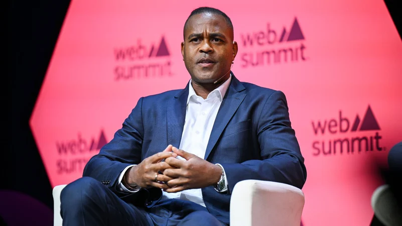 Patrick Kluivert Tiba di Indonesia, Langsung Disambut Antusias Penggemar