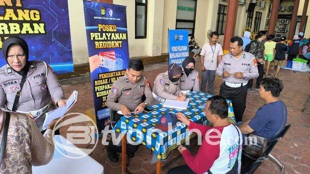 Polisi Fasilitasi Pembuatan SIM Gratis untuk Warga Korban Kebakaran Kemayoran Gempol