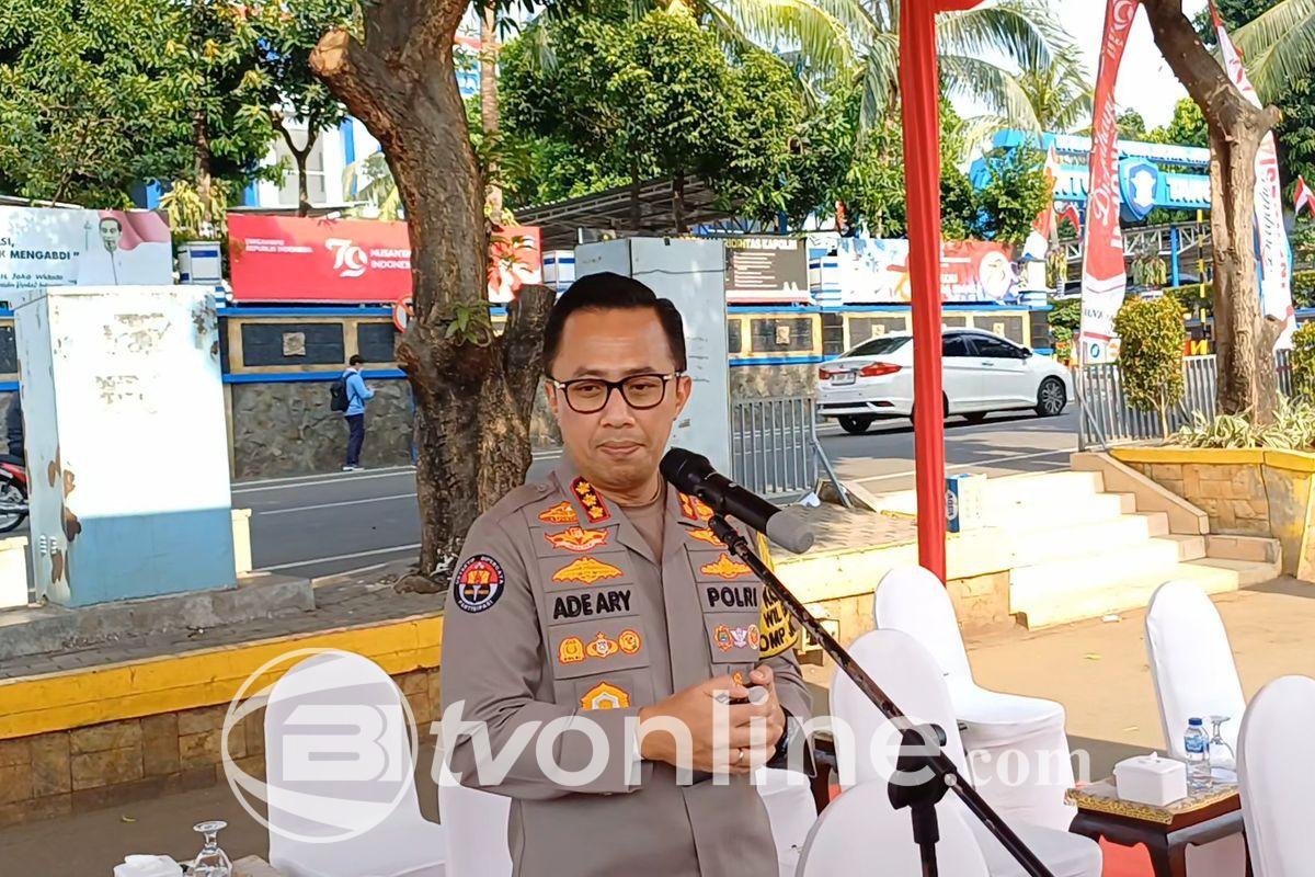 Polsek Tambora Gagalkan Transaksi Jual-Beli Senjata Tajam, Tiga Pria Ditangkap