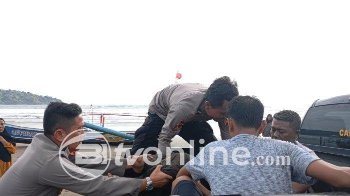 Bripka Anditya Munartono Gugur Setelah Terseret Arus Saat Menyelamatkan Wisatawan di Pantai Barat Pangandaran