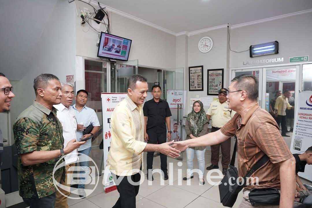 Anggota DPR RI Musa Rajekshah Ajak Warga Donor Darah di UTD PMI Medan