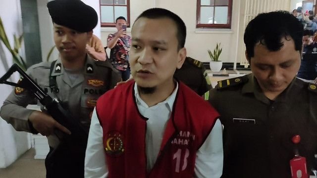 Ivan Sugianto Didakwa Pasal Berlapis Usai Paksa Siswa SMK Sujud dan Gonggong