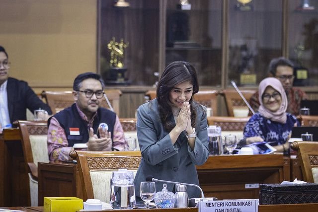 Menkominfo Meutya Hafid Jelaskan Dasar Aturan Pembatasan Media Sosial untuk Anak