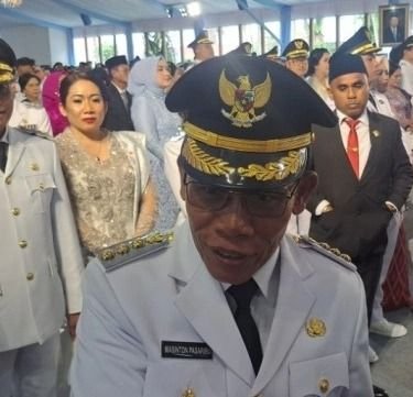 Prabowo Puji Masinton Pasaribu Usai Dilantik Jadi Bupati Tapanuli Tengah: 'Hebat Sekali Kamu"