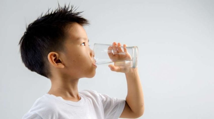 Jangan Minum Air Sebelum Tidur! Ini Dampaknya pada Kualitas Istirahat
