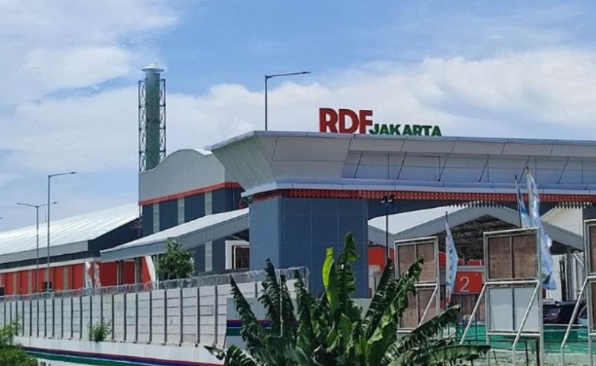 Warga Keluhkan Bau Menyengat dan Asap Pekat dari RDF Plant Rorotan