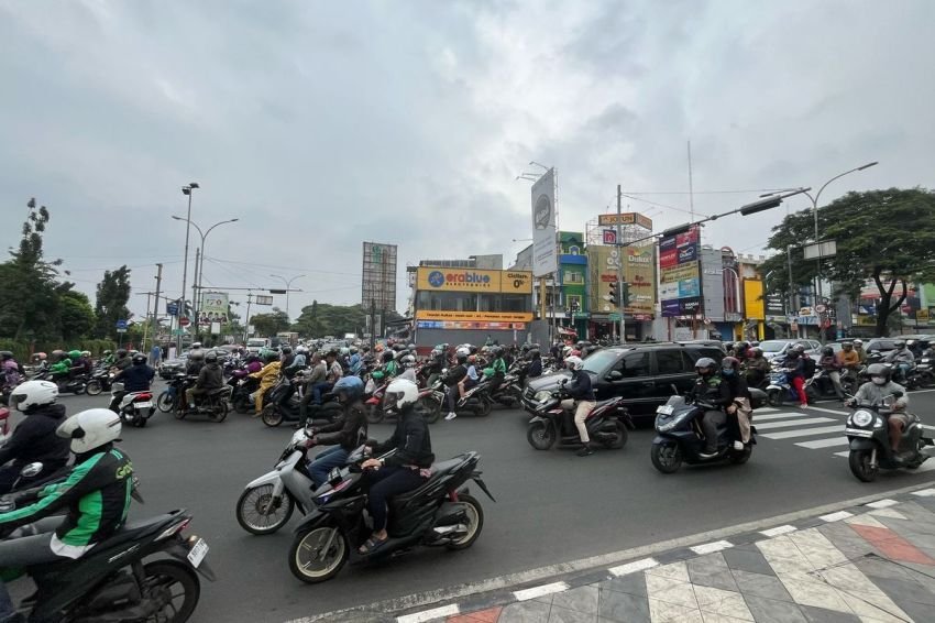 258 Pelanggaran Lalu Lintas Terjadi di Simpang Slipi dalam Satu Jam Selama Operasi Keselamatan Jaya 2025