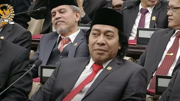 Anggota DPD RI Alfiansyah Komeng Ungkap Pakai Mobil Pribadi, Tak Dapat Mobil Dinas Seperti Menteri?