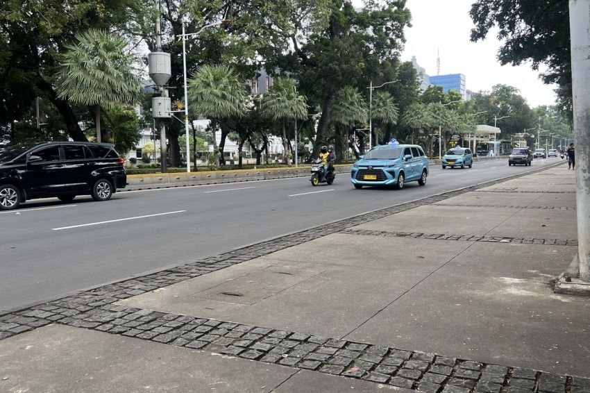 Lalu Lintas di Jalan Medan Merdeka Barat Kembali Lancar Pasca Pengarahan Kepala Daerah