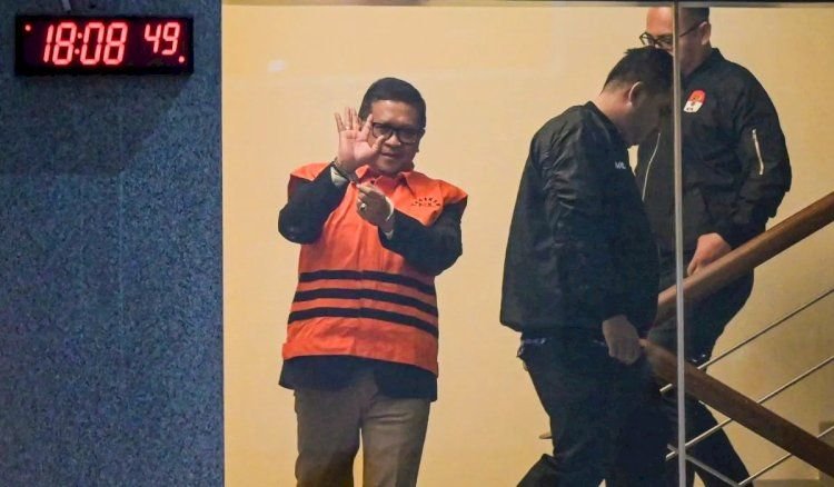 Hasto Kristiyanto Turun di 'Tangga Keramat' KPK, Tersangka Kasus Suap dan Perintangan Penyidikan