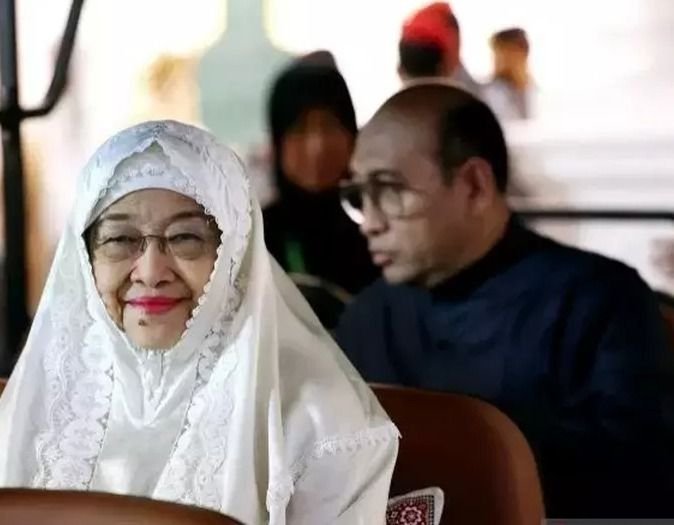 Megawati Tak Hadiri HUT ke-17 Gerindra Dikarenakan Masih di Jeddah