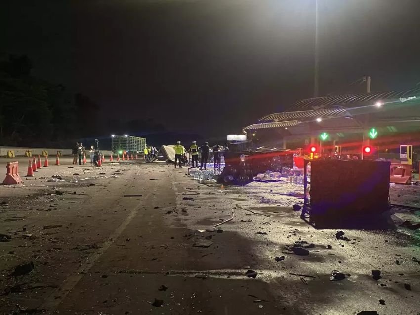 Rem Blong Diduga Jadi Penyebab Kecelakaan Maut Truk Aqua di Tol Ciawi