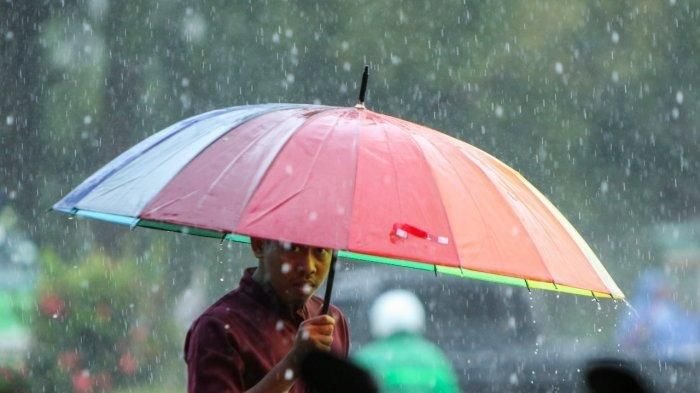 Prakiraan Cuaca Jawa Tengah, Rabu 12 Februari 2025: Hujan Ringan dan Cuaca Berawan Dominasi Wilayah