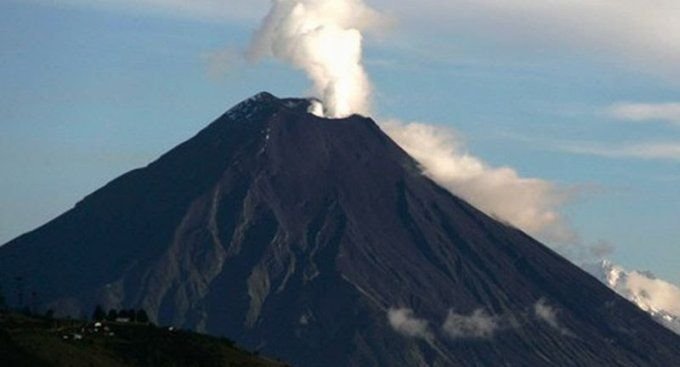 Lima Gunung Api di Sulawesi Utara Berstatus Waspada, Warga Diminta Waspada