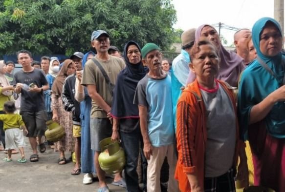 Lansia Meninggal Usai Antre Gas LPG 3 Kg di Tangerang Selatan, Diduga Kelelahan