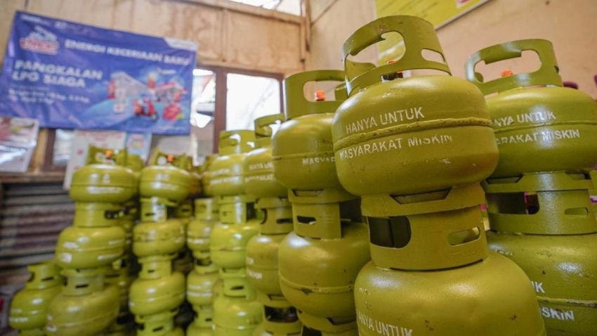 Dosen Ekonomi UGM Fahmy Radhi, Sebut Larangan Pengecer Jual LPG 3 Kg Kebijakan Blunder yang Merugikan Rakyat Kecil