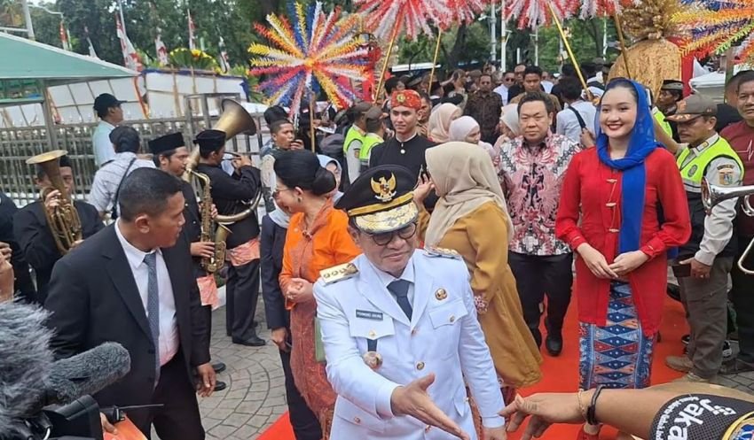 Gubernur dan Wakil Gubernur Jakarta Pramono Anung dan Rano Karno Disambut Meriah di Balaikota Jakarta