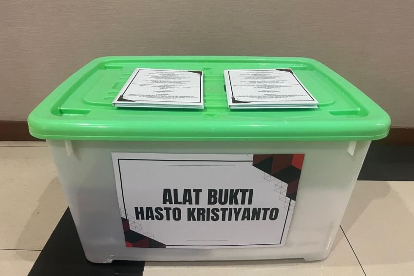 Hasto Kristiyanto Gugat KPK dalam Sidang Praperadilan, Tim Hukum Bawa Bukti Tertulis