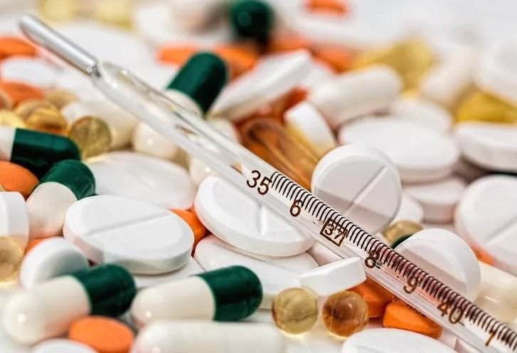 Bahaya Serius Mengonsumsi Obat Kedaluwarsa: Risiko Kesehatan yang Harus Diwaspadai
