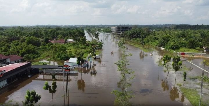 Ribuan Rumah di Rumbai Pekanbaru Terendam Banjir, 2.800 KK Terpaksa Mengungsi