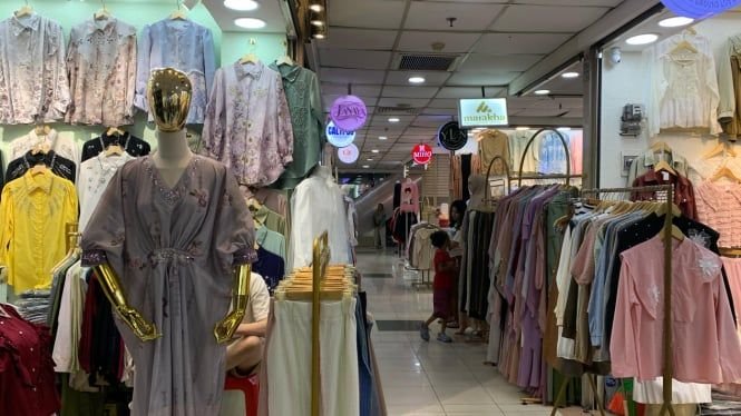 Porter Pasar Tanah Abang Keluhkan Sepinya Order selama Ramadan