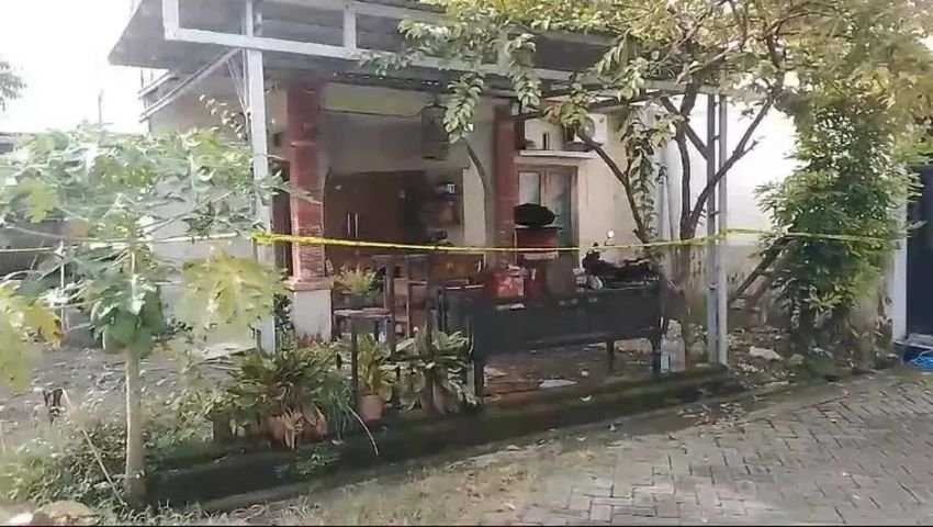 Polda Jatim Amankan Tiga Tersangka Perakit Senpi Ilegal, Salah Satunya Buruh Bubut di Bojonegoro