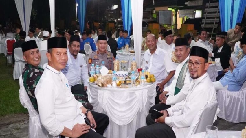 Pemkab Langkat Serahkan Bantuan Rp 920 Juta untuk 46 Masjid, Syah Afandin: Tahun Lalu 23 Masjid