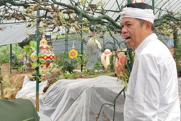 Gubernur Dedi Mulyadi Lanjut Pimpin Pembongkaran Bangunan di Hibisc Fantasy Puncak Bogor