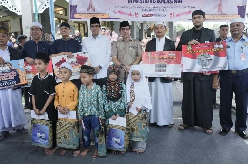 Wali Kota Medan Rico Waas Laksanakan Safari Ramadan Perdana di Masjid Ikhlasiyah