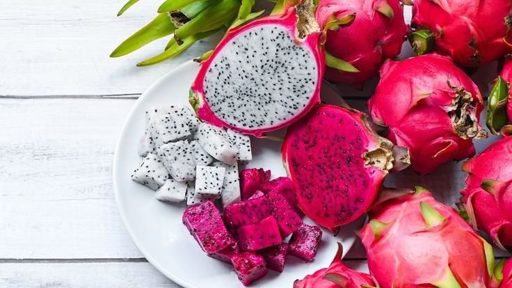 Manfaat Buah Naga Lebih Maksimal Jika Dimakan Utuh, Hindari Mengonsumsinya Dalam Bentuk Jus,Mengapa?