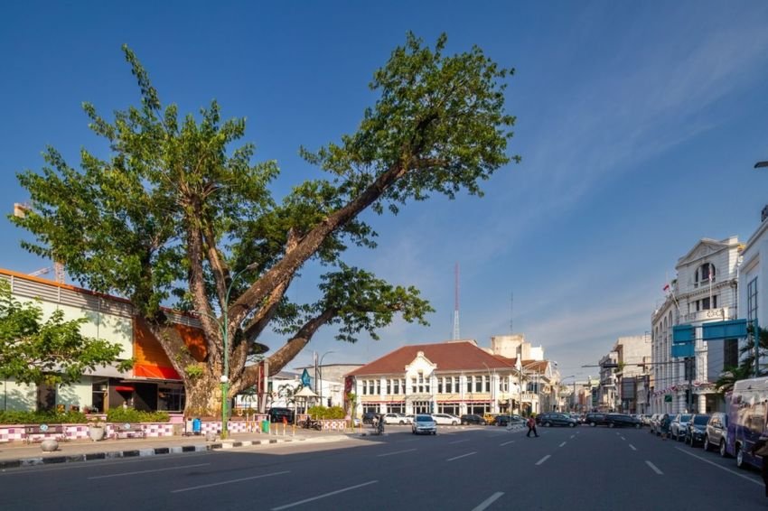 Cuaca Variatif di Kota Medan dan Sekitarnya Hari Ini: Hujan Ringan, Suhu Meningkat, dan Kelembapan Tinggi