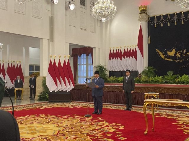 Presiden Prabowo Subianto Lantik 31 Duta Besar Luar Biasa dan Berkuasa Penuh RI