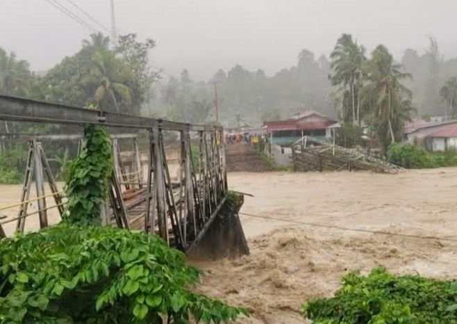 Banjir Terjang Kepulauan Nias Barat, Jembatan Noyo Putus, Akses Masyarakat Lumpuh