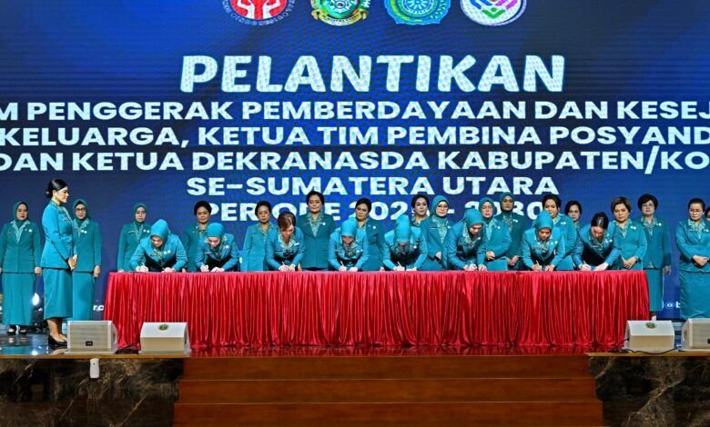 Kahiyang Ayu Lantik 32 Ketua TP PKK, Pembina Posyandu, dan Dekranasda Se-Sumut 2025-2030