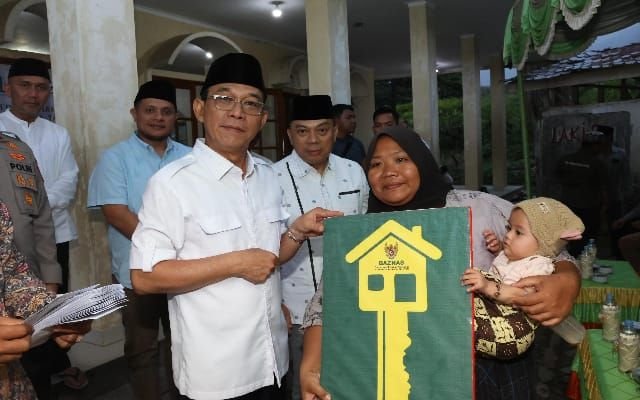 Bupati Tapsel Berjuang Keras Atasi Krisis Keuangan Daerah