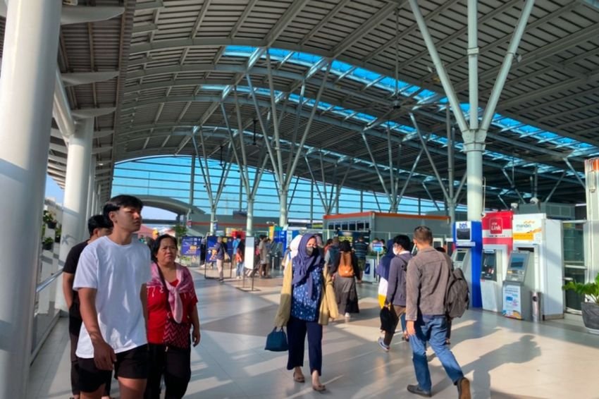 Stasiun Bekasi Kembali Beroperasi Normal Setelah Terdampak Banjir